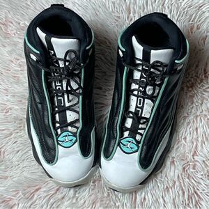 JORDAN  SHOES